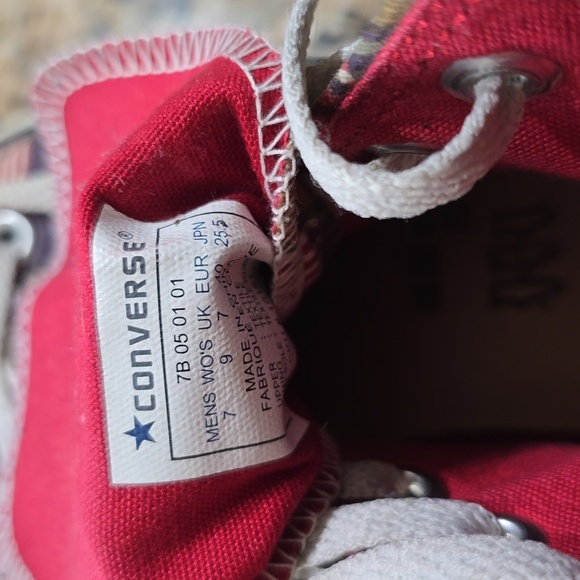 Women’s plaid converse size 9 - Picture 4 of 6